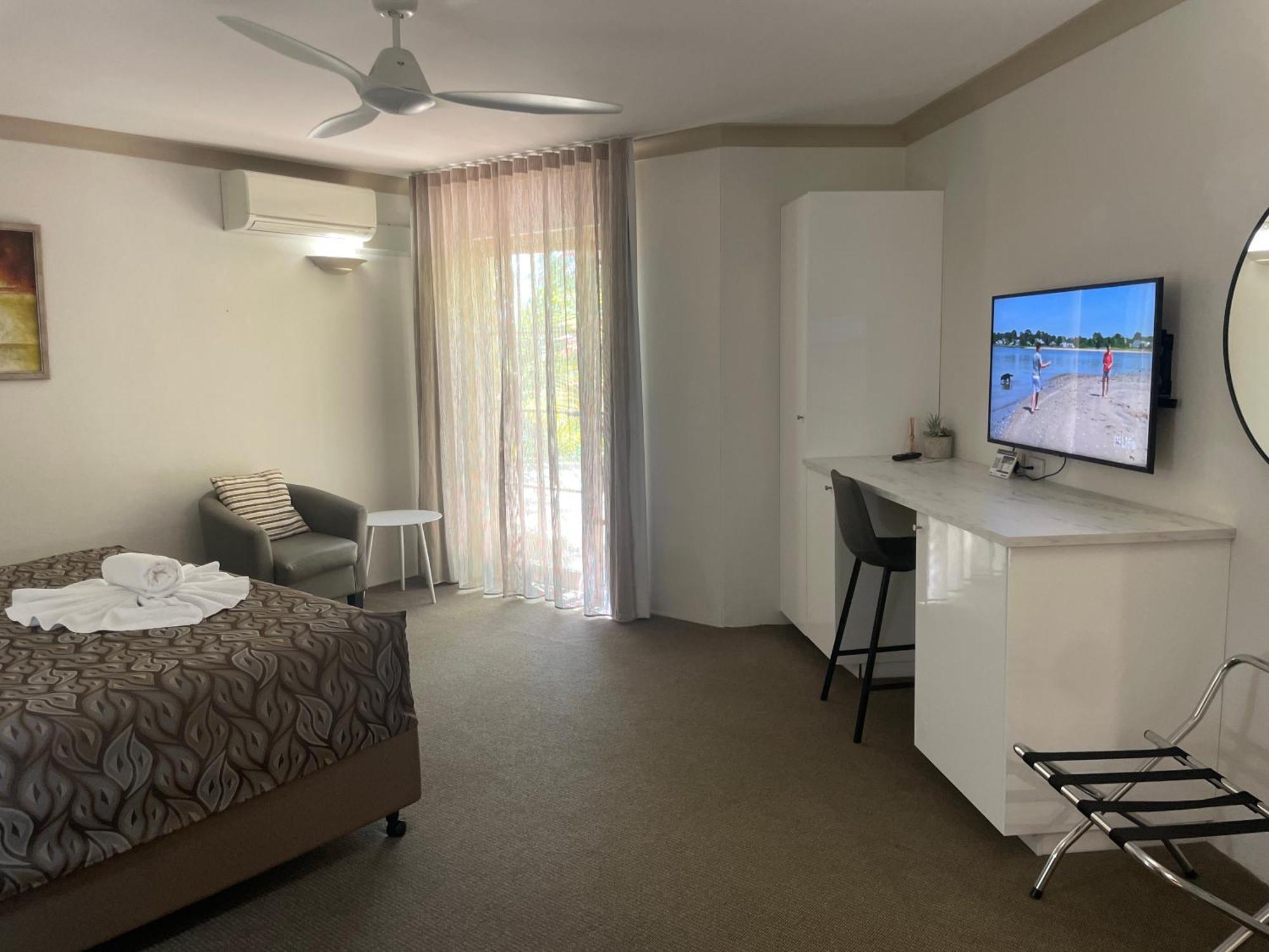 Oasis Inn Ulladulla - Welcoming Guests 18 Years And Older Eksteriør bilde